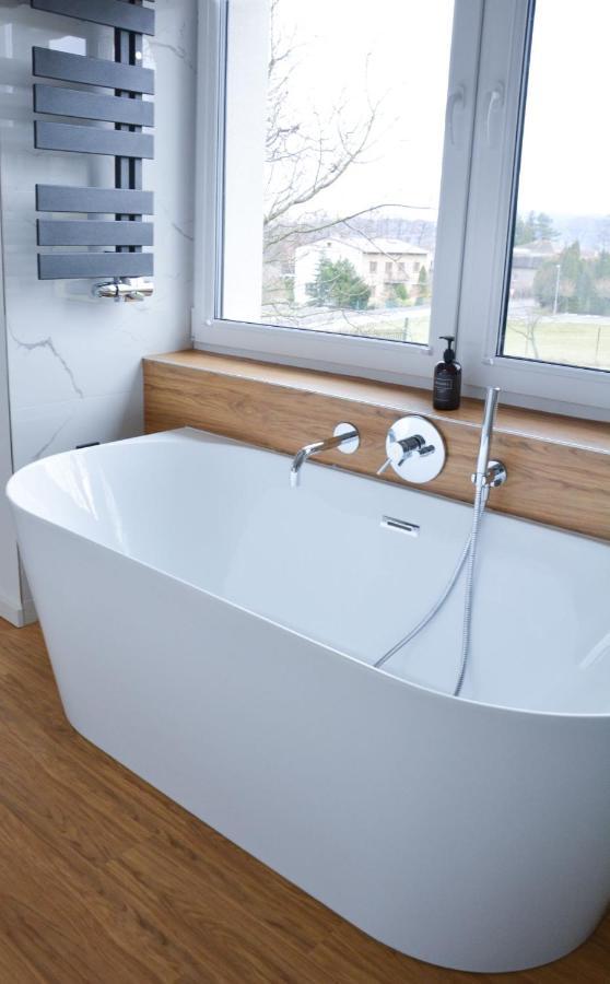 Luxury Apartment With Private Sauna Pod Javorovym Trinec Eksteriør billede