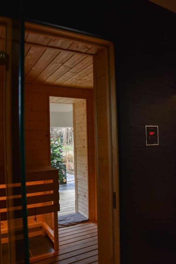 Luxury Apartment With Private Sauna Pod Javorovym Trinec Eksteriør billede